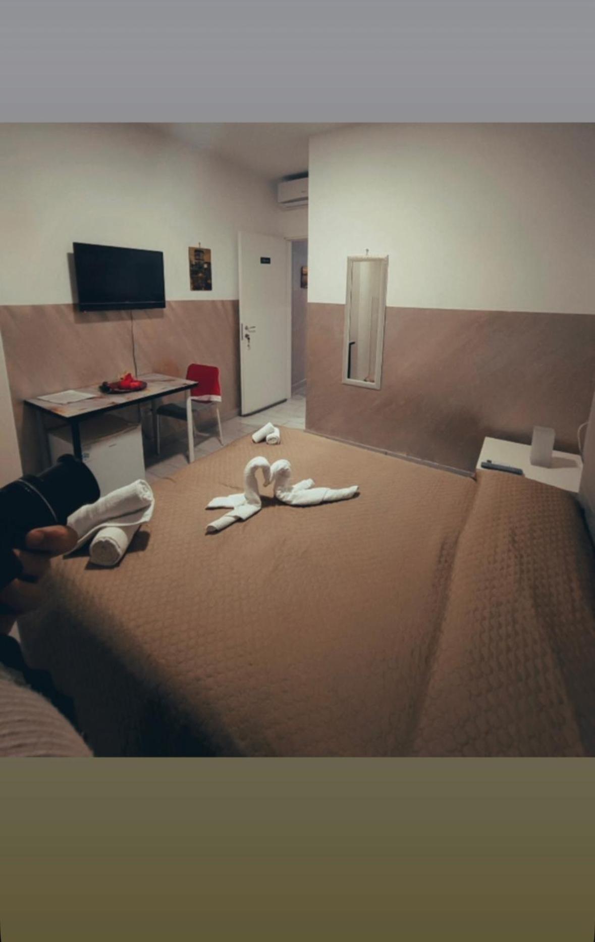 Neapolis Center Bed & Breakfast エクステリア 写真