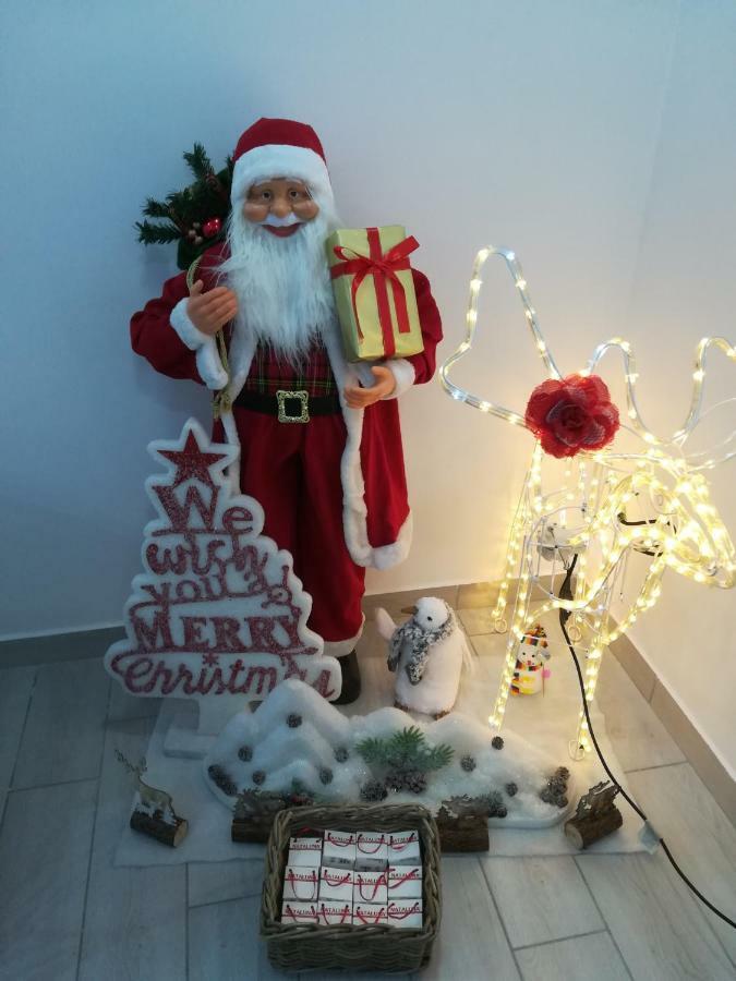 Neapolis Center Bed & Breakfast エクステリア 写真